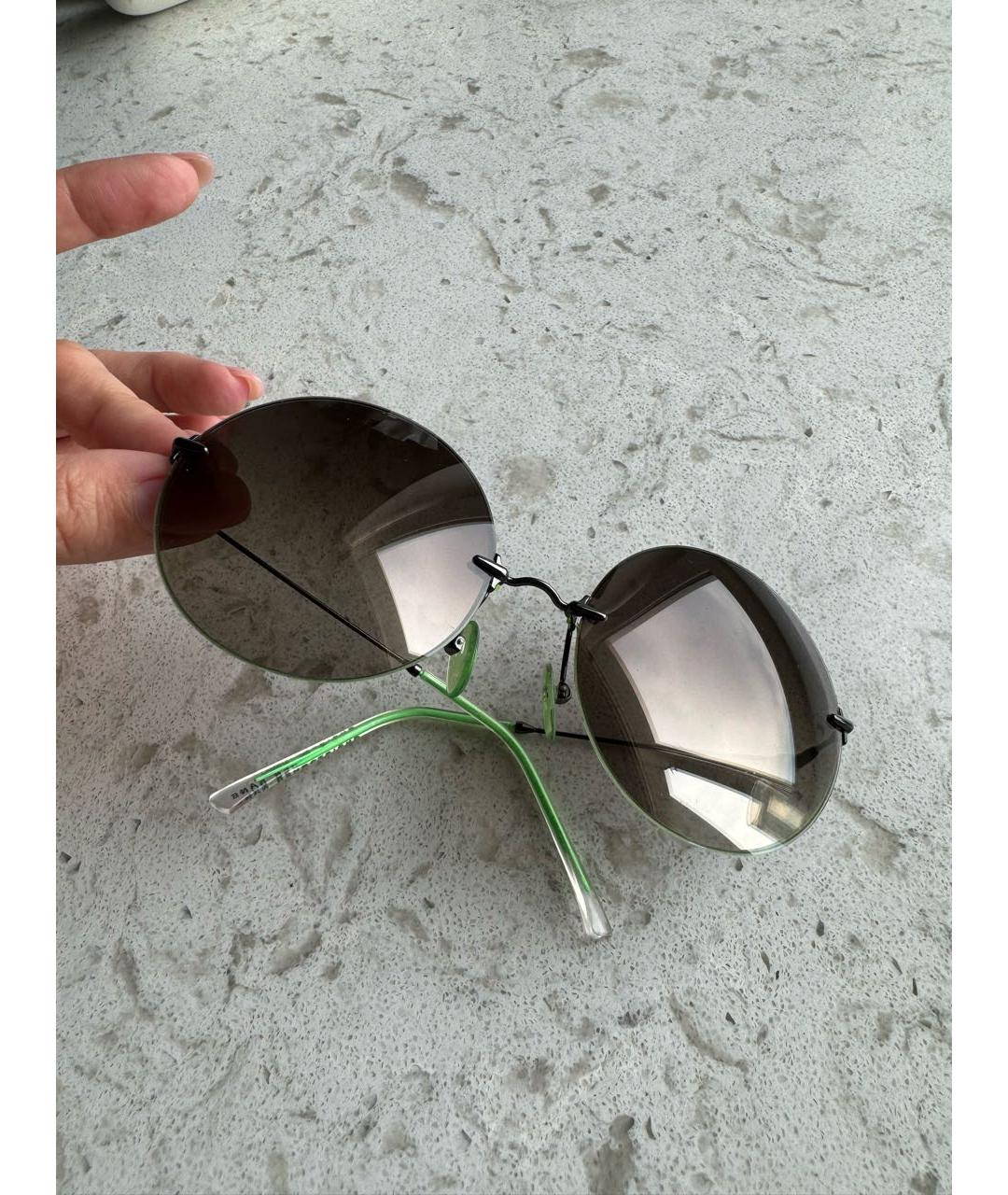 CHRISTOPHER KANE Антрацитовые пластиковые солнцезащитные очки, фото 8