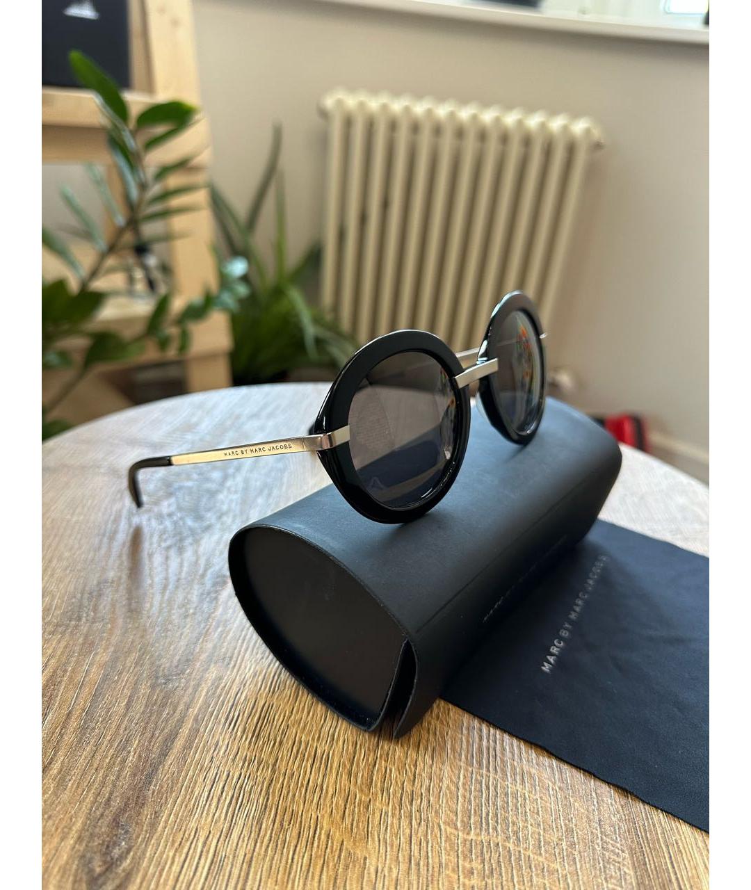 MARC BY MARC JACOBS Черные пластиковые солнцезащитные очки, фото 6