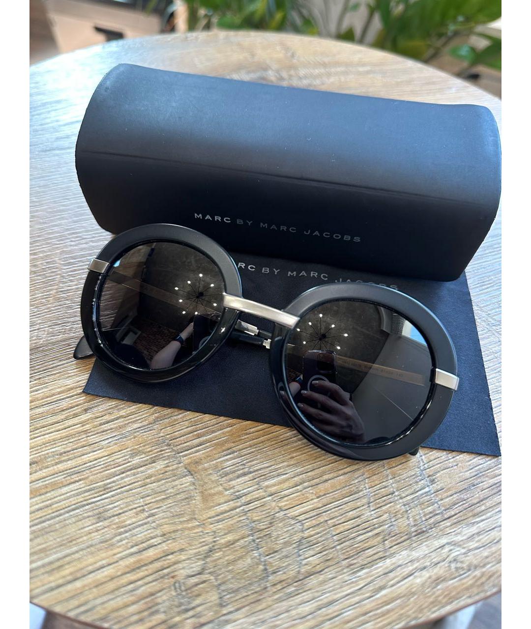 MARC BY MARC JACOBS Черные пластиковые солнцезащитные очки, фото 7