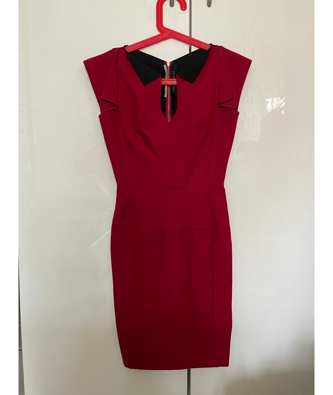 ROLAND MOURET Красное шерстяное коктейльное платье, фото 2