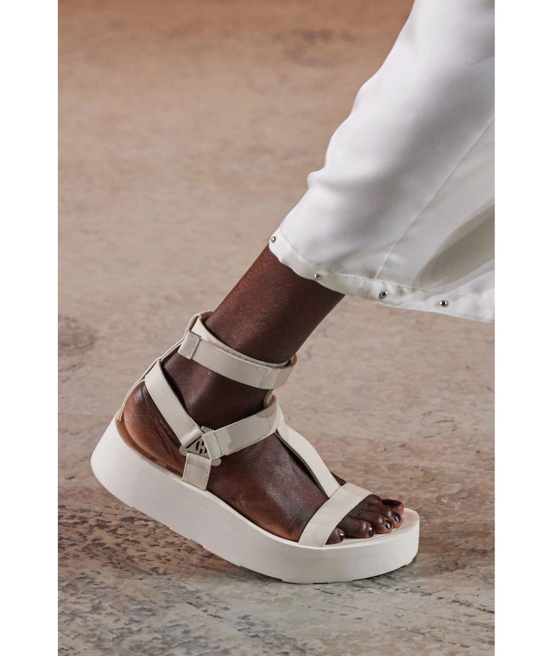 HERMES PRE-OWNED Белые кожаные сандалии, фото 5