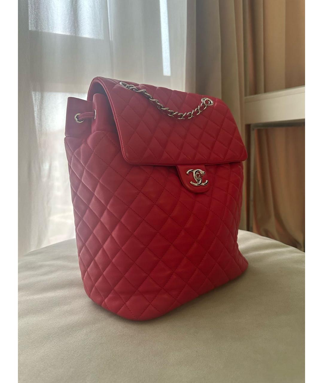 CHANEL PRE-OWNED Красный кожаный рюкзак, фото 2