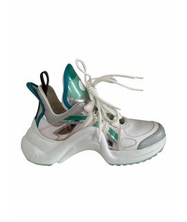 LOUIS VUITTON Кроссовки