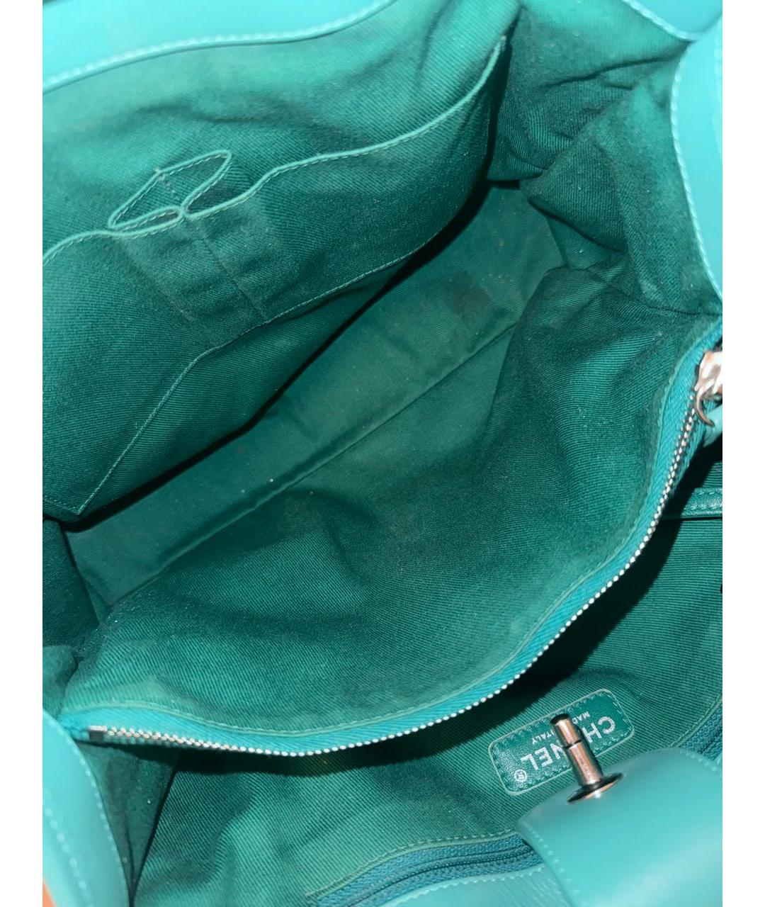 CHANEL PRE-OWNED Зеленая кожаная сумка с короткими ручками, фото 8