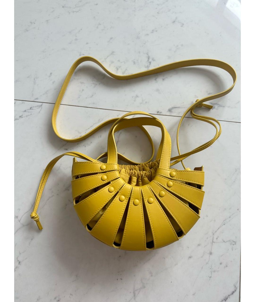 BOTTEGA VENETA Желтая кожаная сумка с короткими ручками, фото 2