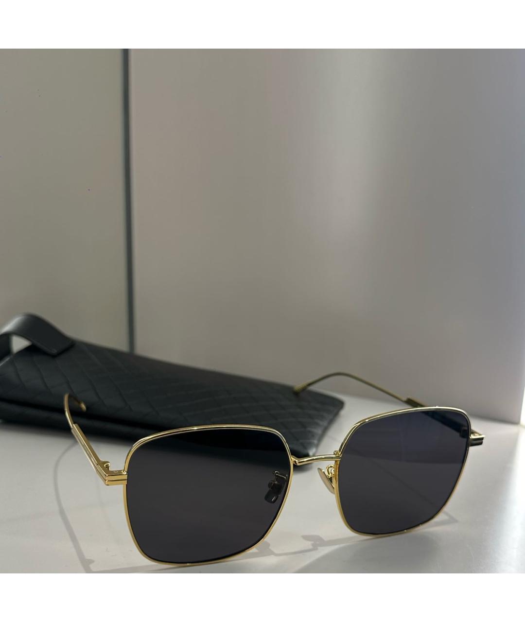 BOTTEGA VENETA Золотые металлические солнцезащитные очки, фото 3