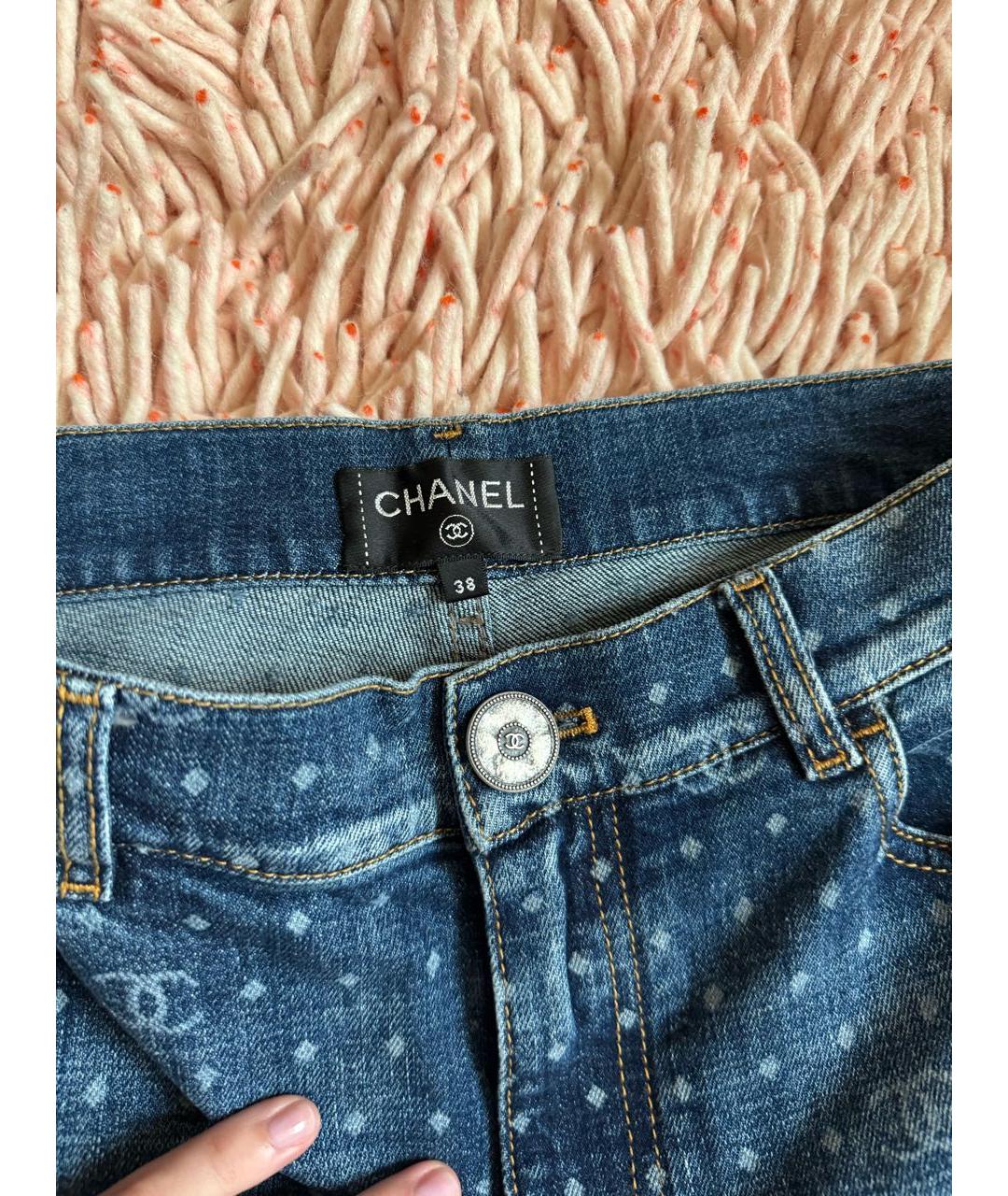 CHANEL PRE-OWNED Синие джинсы слим, фото 3
