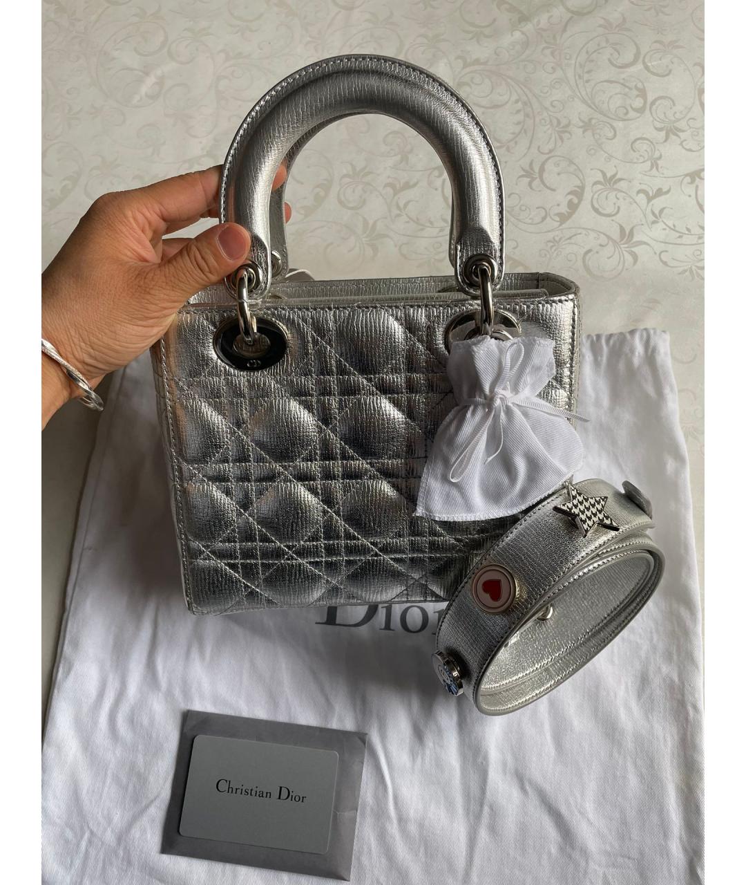 CHRISTIAN DIOR Серебряная кожаная сумка с короткими ручками, фото 7