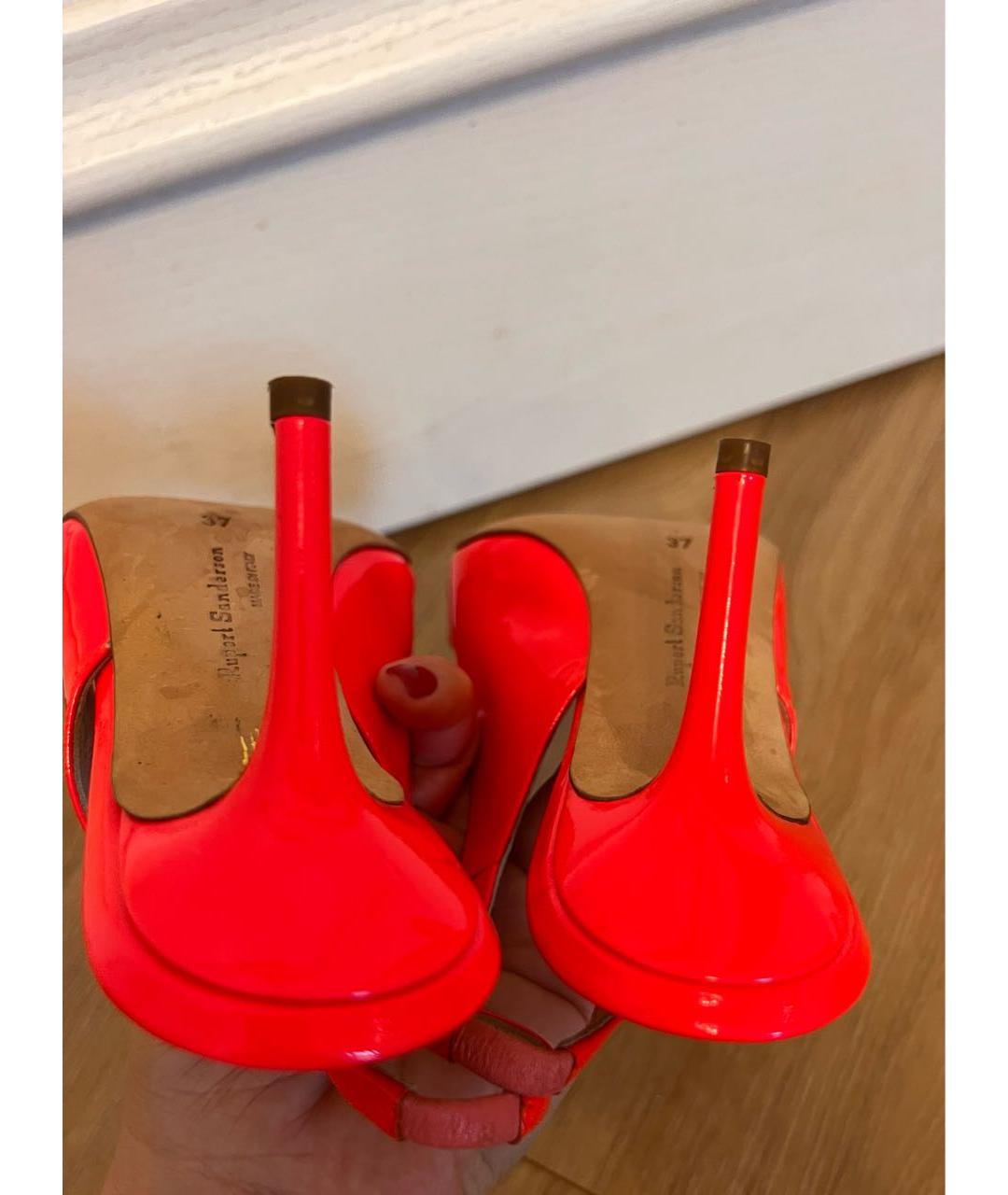 RUPERT SANDERSON Красные туфли из лакированной кожи, фото 3