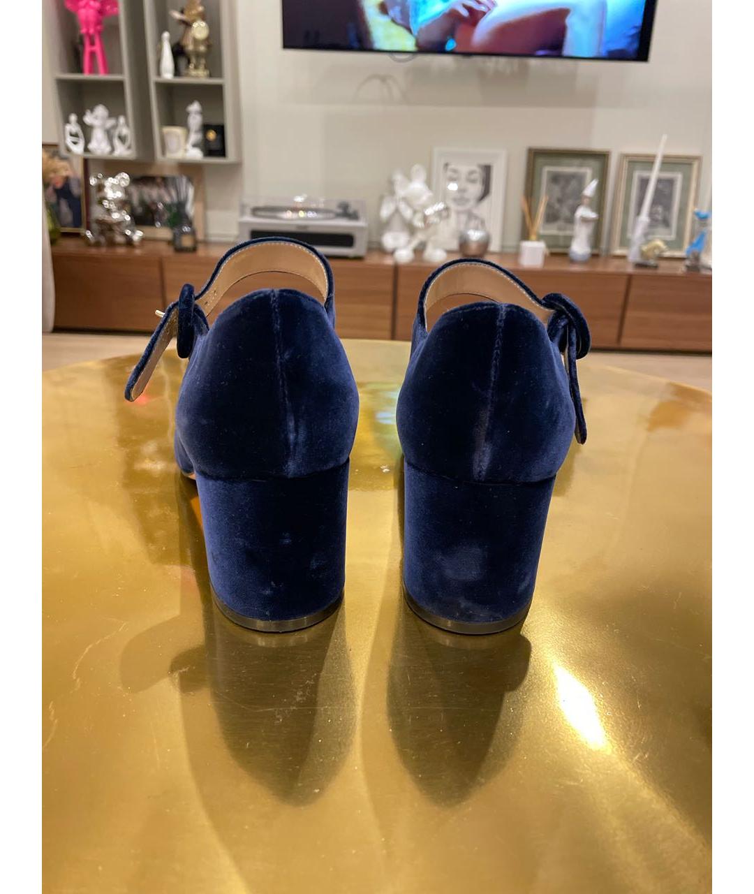 GIANVITO ROSSI Темно-синие бархатные туфли, фото 4