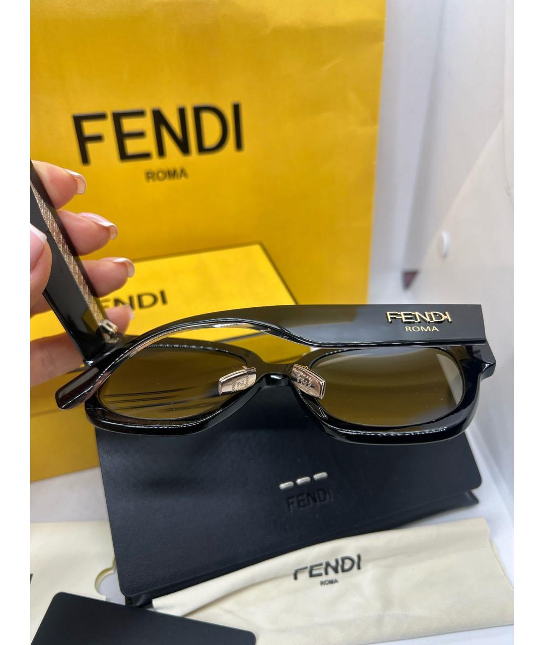 FENDI Черные пластиковые солнцезащитные очки, фото 7