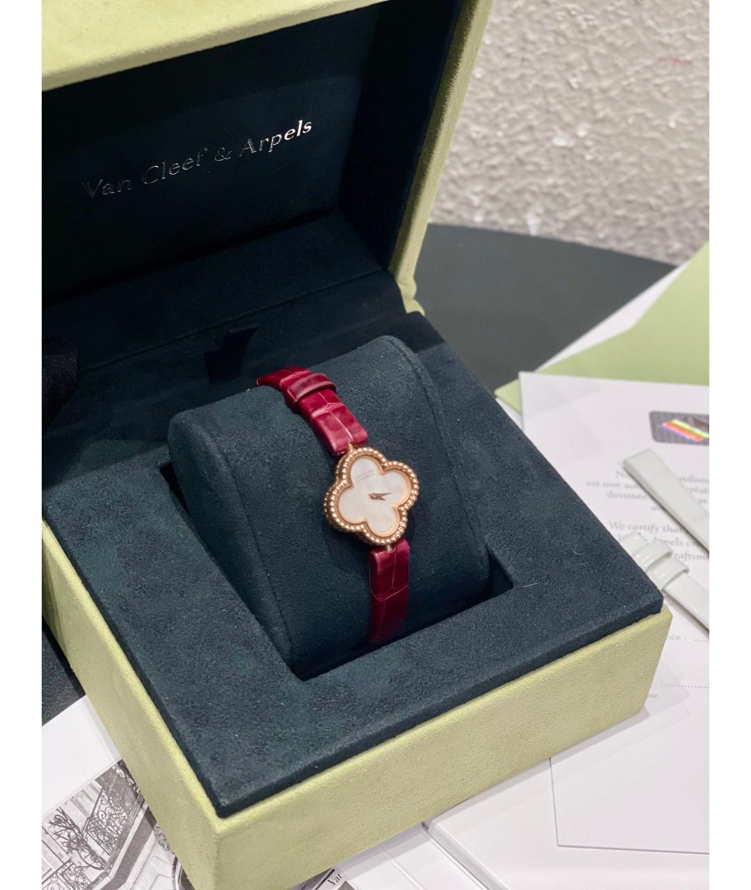 VAN CLEEF & ARPELS Красные часы из розового золота, фото 4