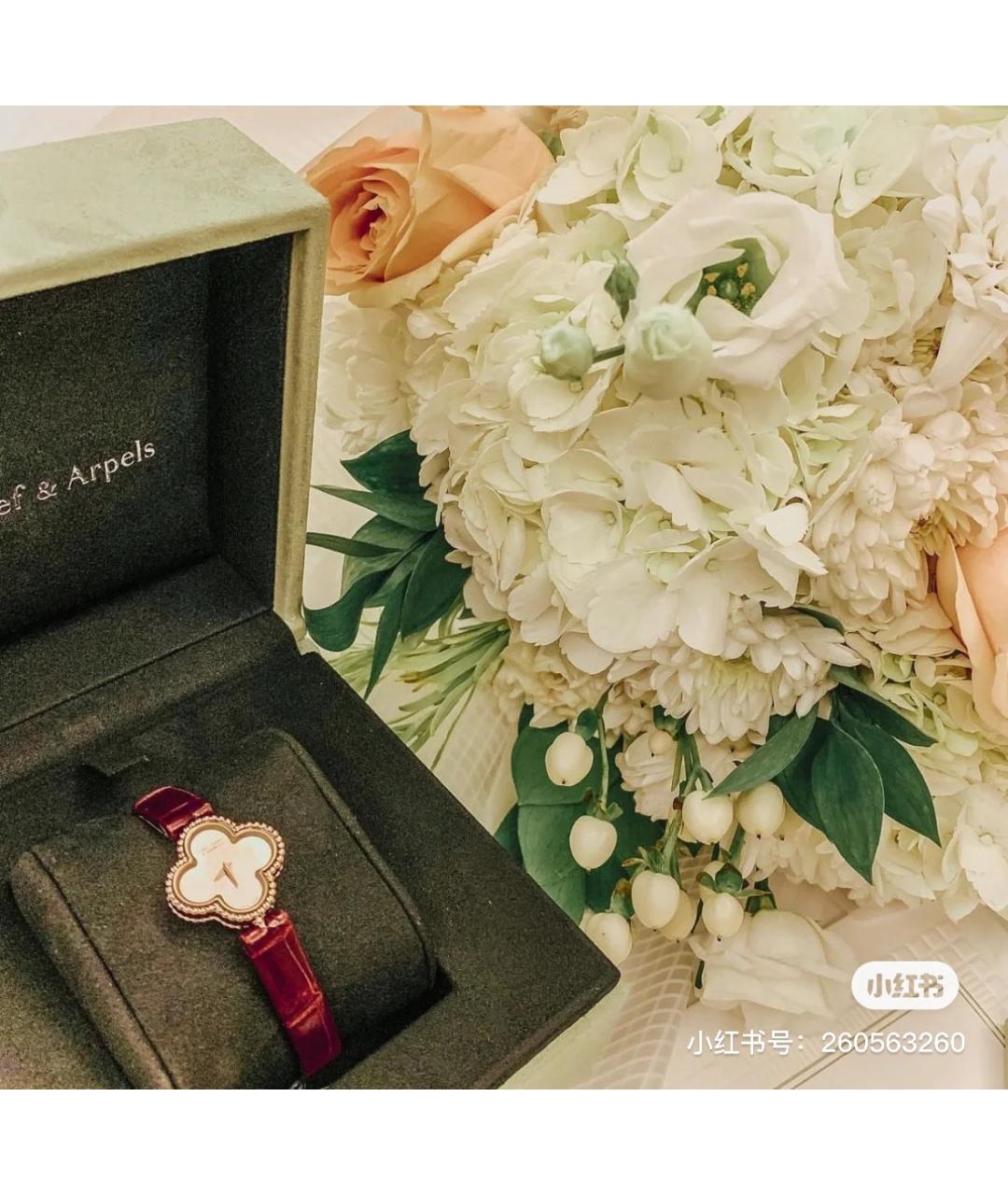 VAN CLEEF & ARPELS Красные часы из розового золота, фото 9