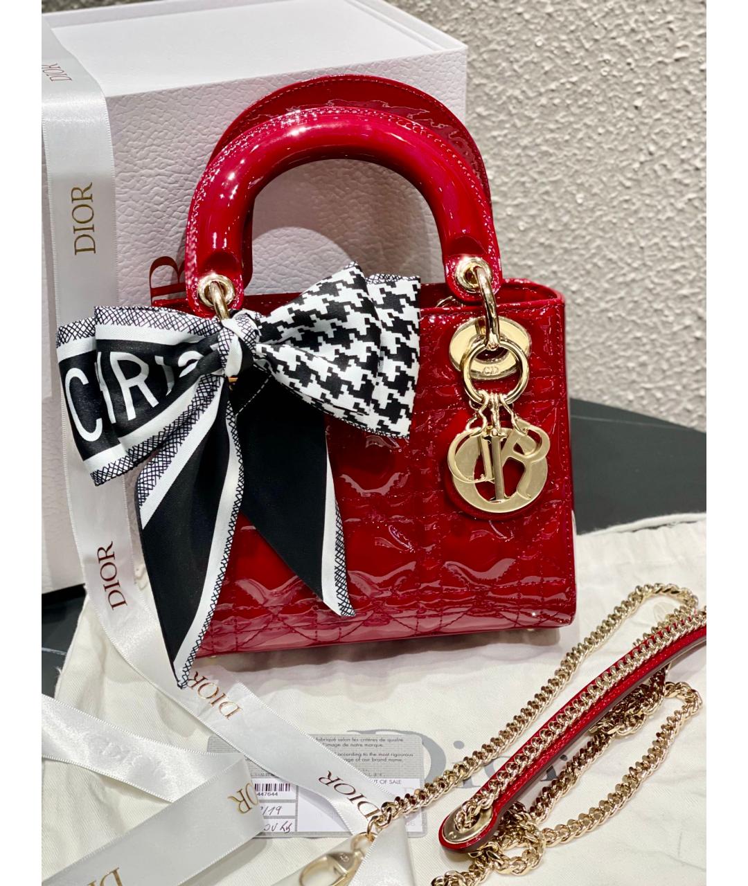 CHRISTIAN DIOR Красная сумка с короткими ручками из лакированной кожи, фото 9