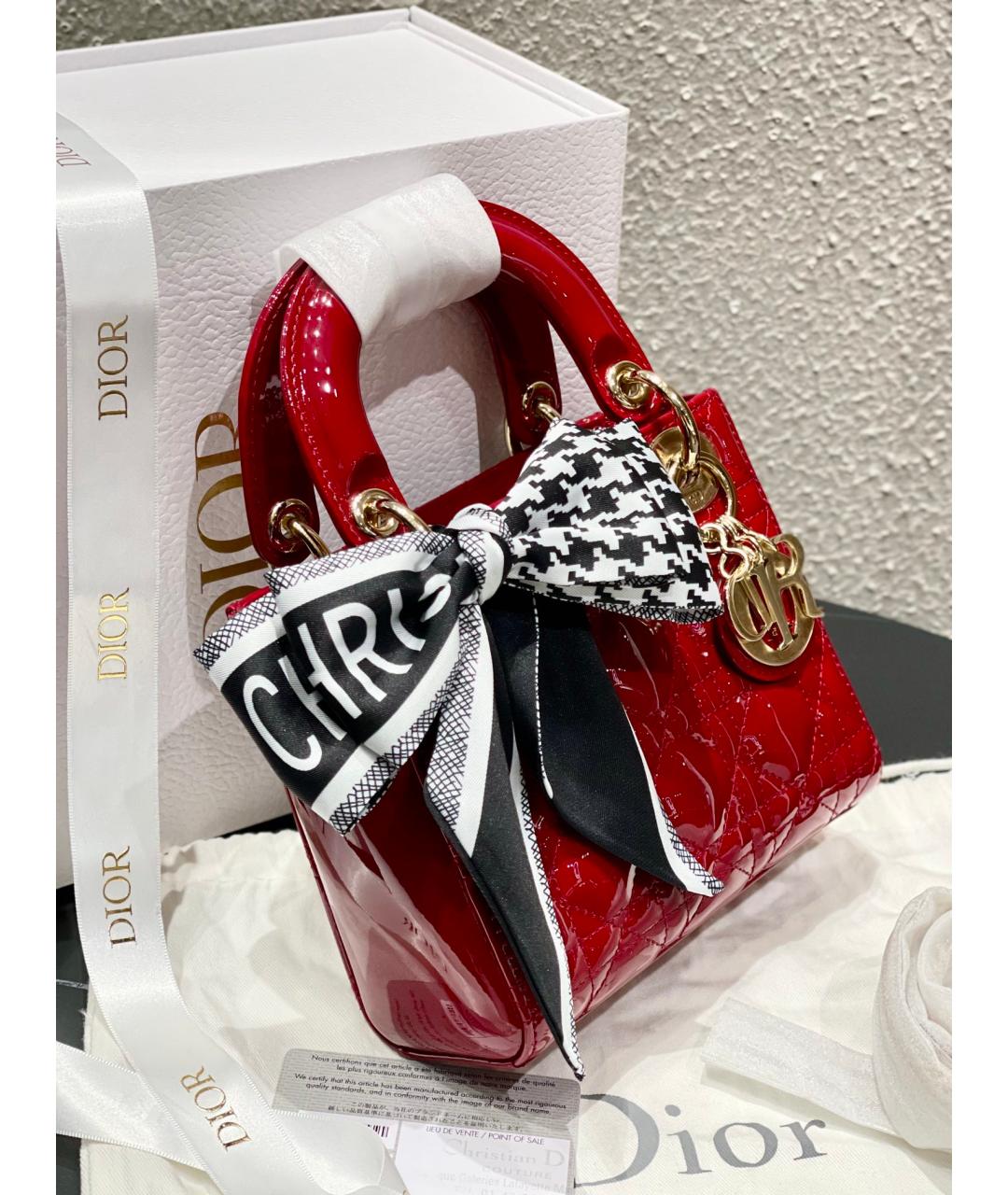 CHRISTIAN DIOR Красная сумка с короткими ручками из лакированной кожи, фото 3