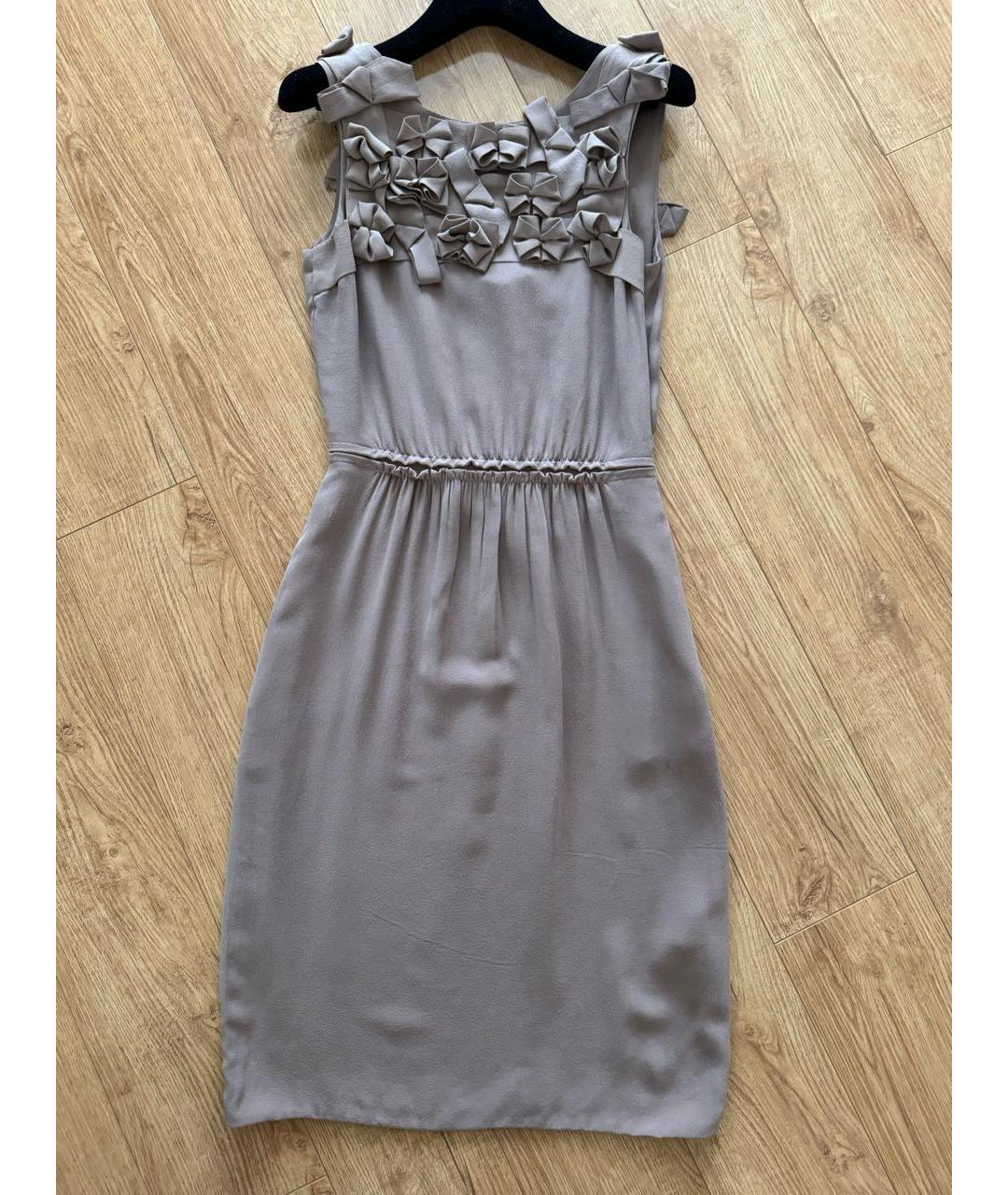 BLUMARINE Бежевое шелковое коктейльное платье, фото 6