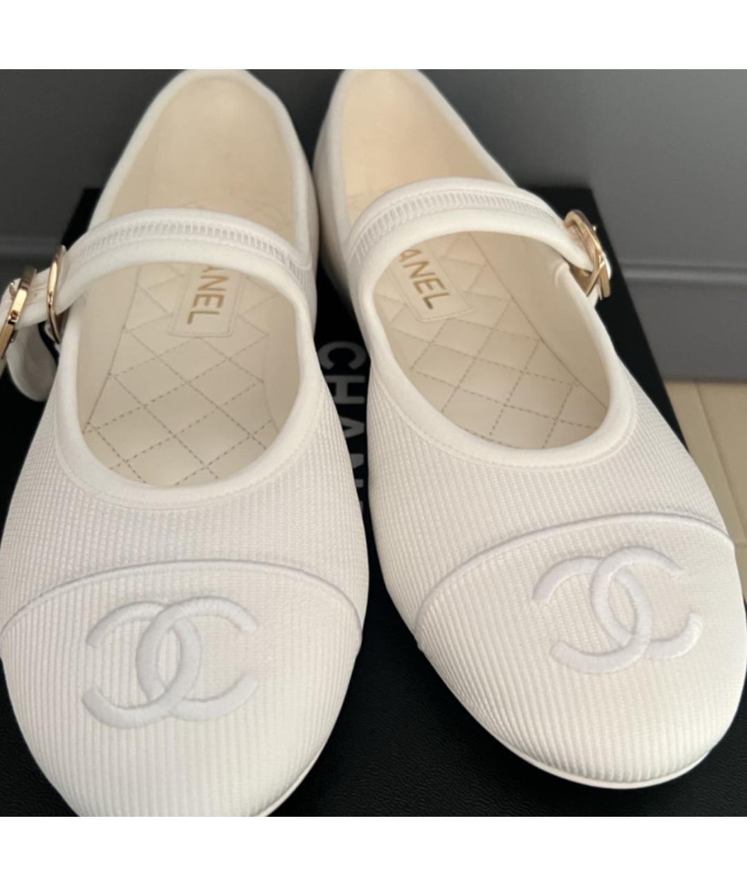 CHANEL Белые балетки, фото 2
