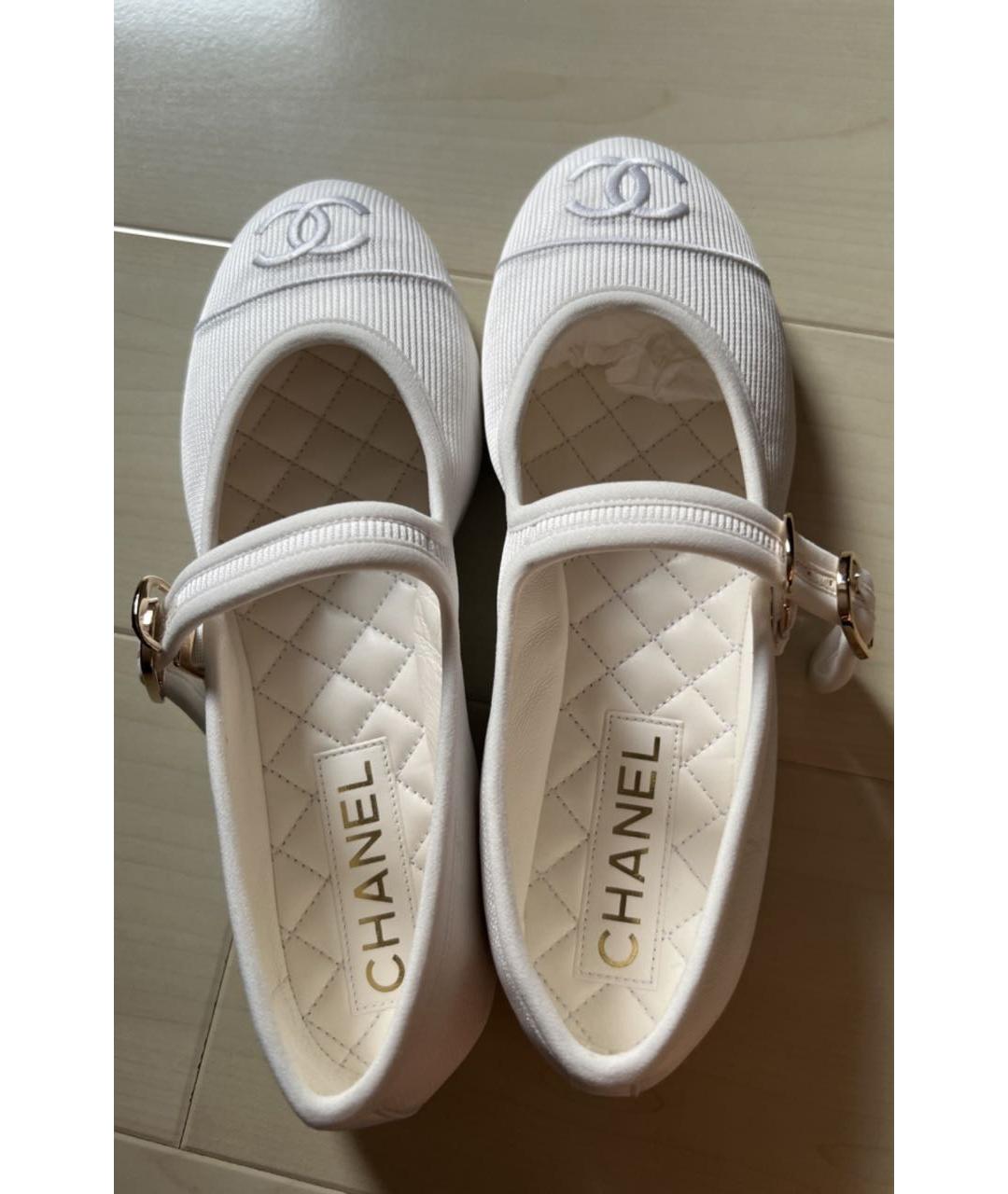 CHANEL Белые балетки, фото 3