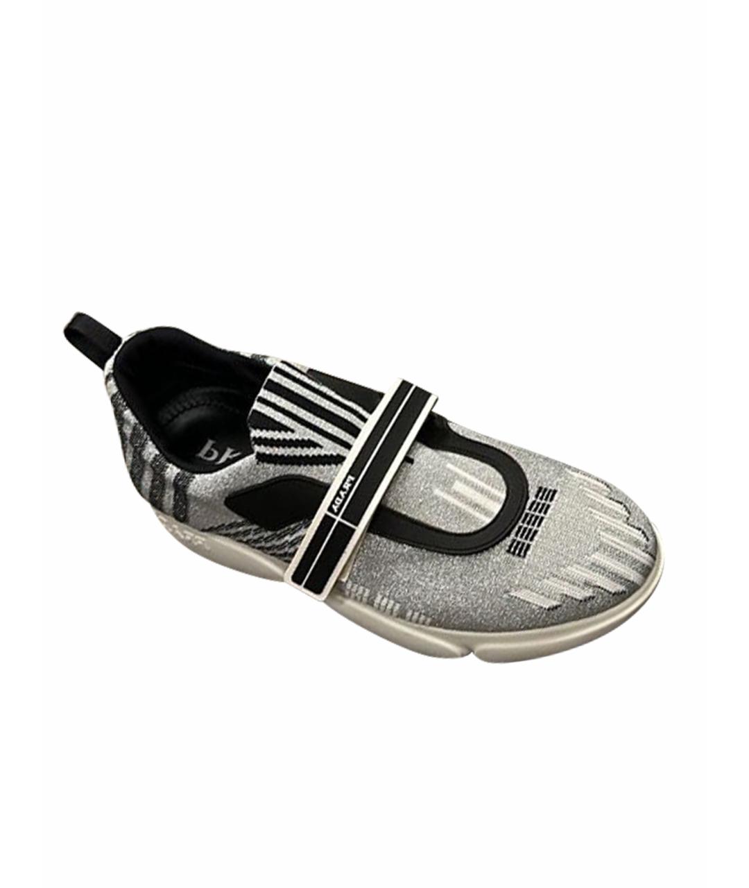 PRADA Серебряные резиновые кроссовки, фото 1