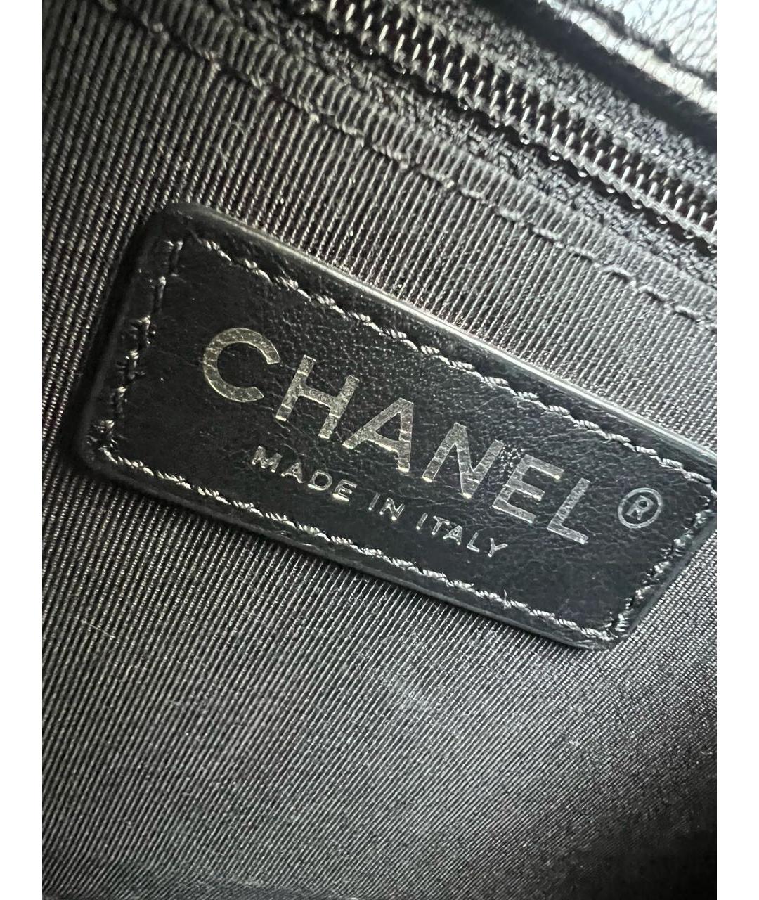 CHANEL PRE-OWNED Черная сумка через плечо из лакированной кожи, фото 5