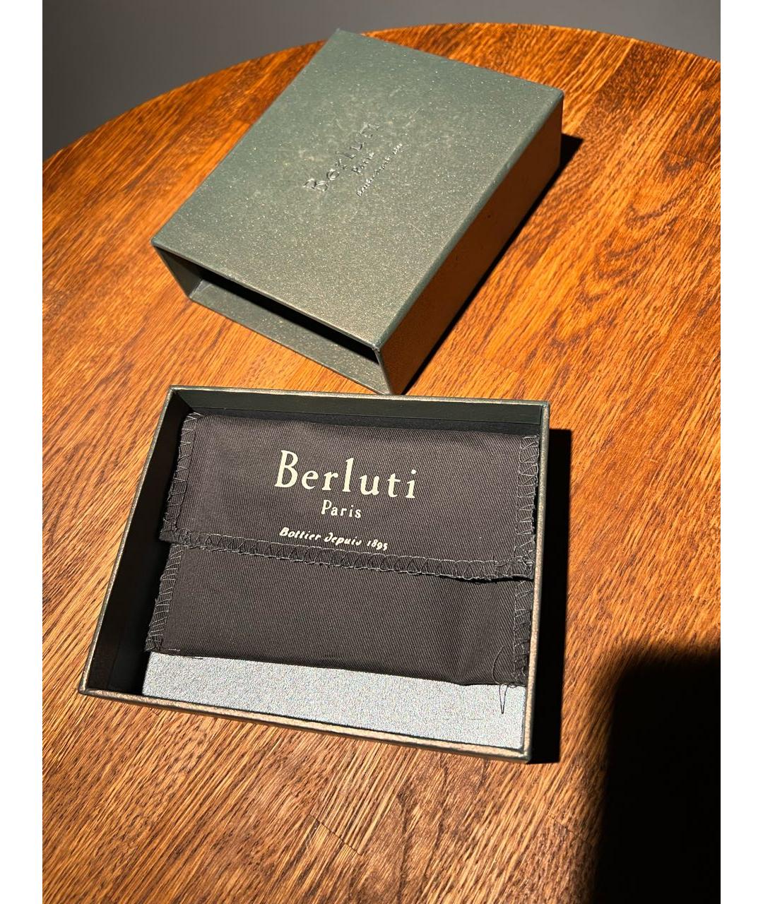 BERLUTI Бордовый кардхолдер из экзотической кожи, фото 3