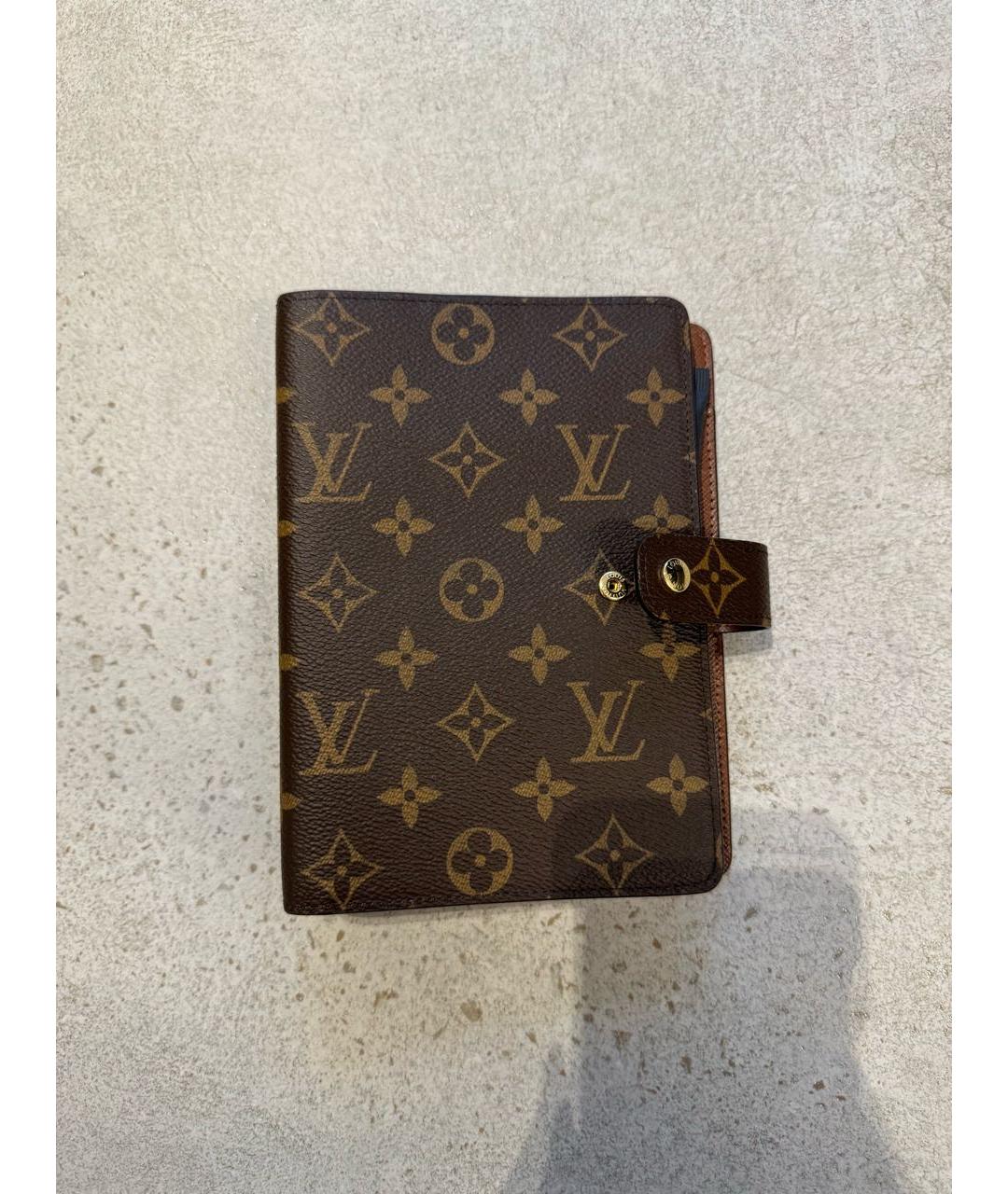 LOUIS VUITTON PRE-OWNED Книга, фото 2