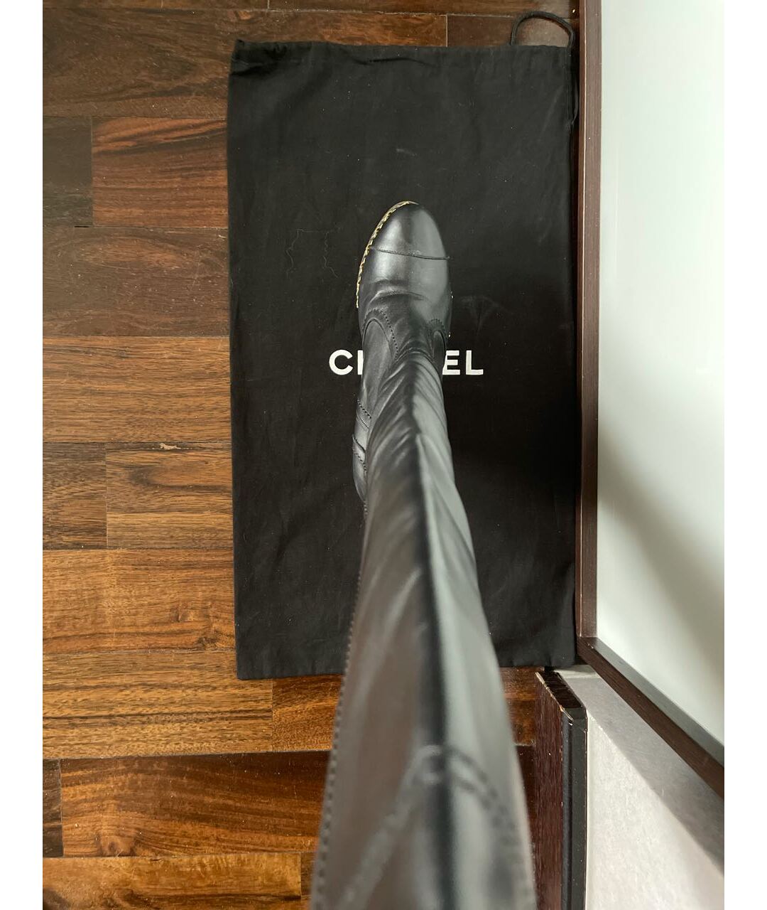 CHANEL PRE-OWNED Черные кожаные ботфорты, фото 2