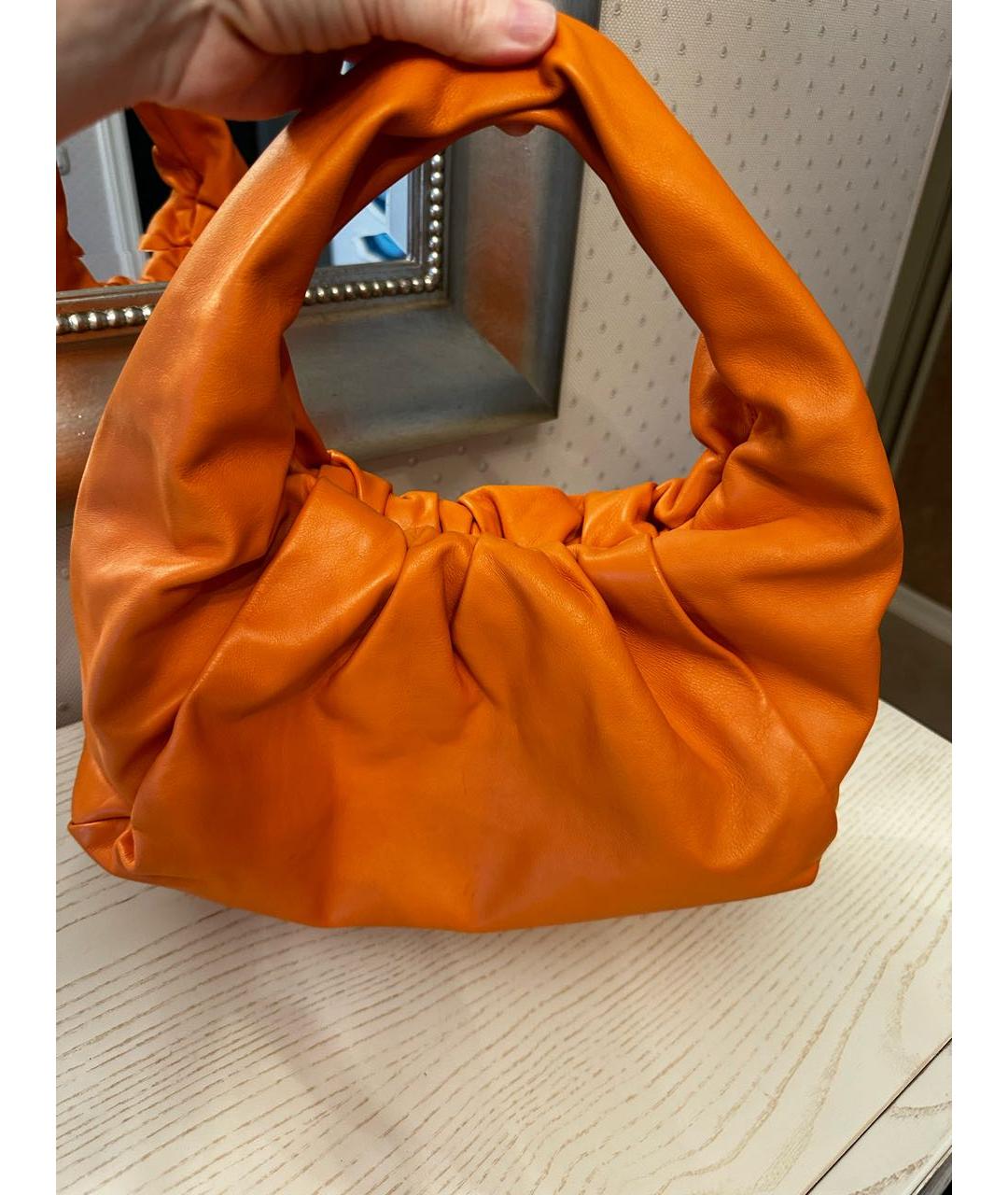BOTTEGA VENETA Оранжевая кожаная сумка с короткими ручками, фото 9