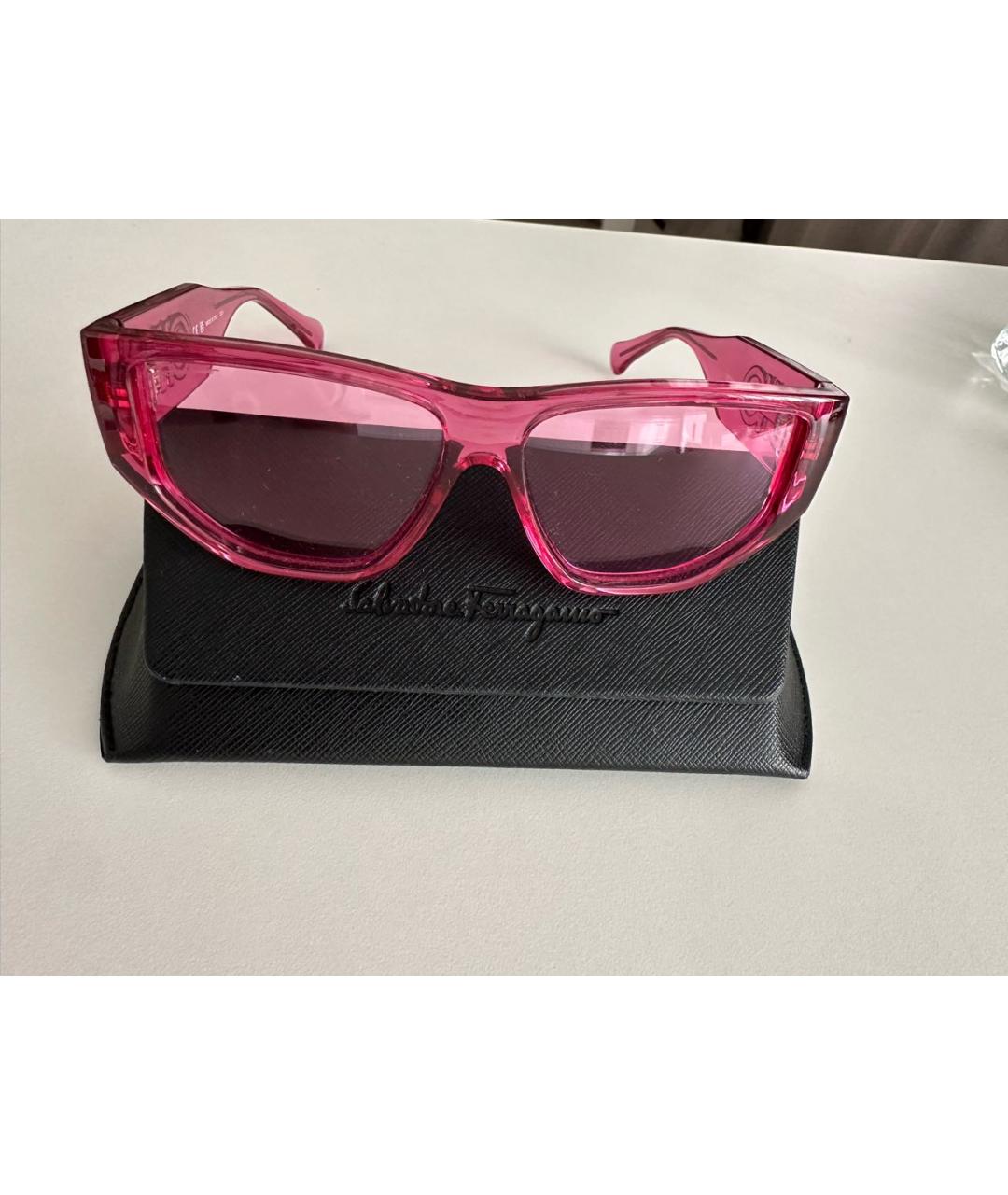 SALVATORE FERRAGAMO Розовые пластиковые солнцезащитные очки, фото 5