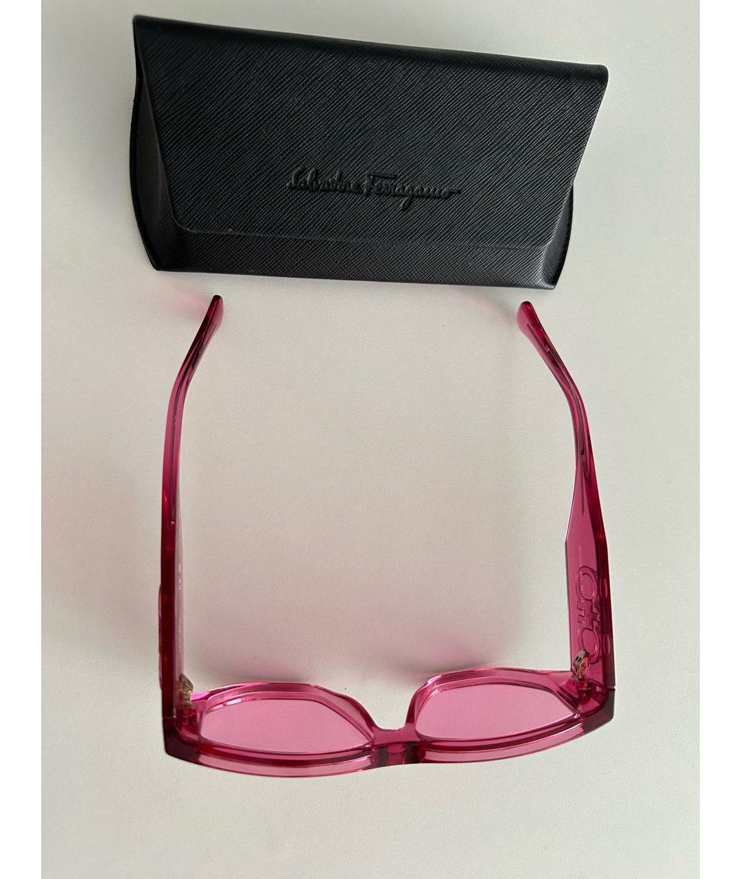 SALVATORE FERRAGAMO Розовые пластиковые солнцезащитные очки, фото 4