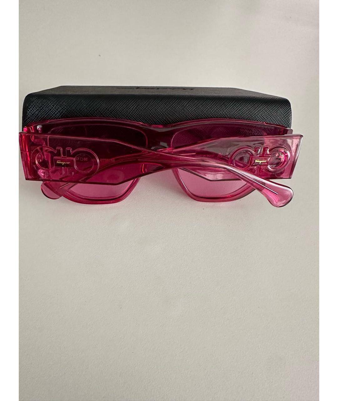 SALVATORE FERRAGAMO Розовые пластиковые солнцезащитные очки, фото 3