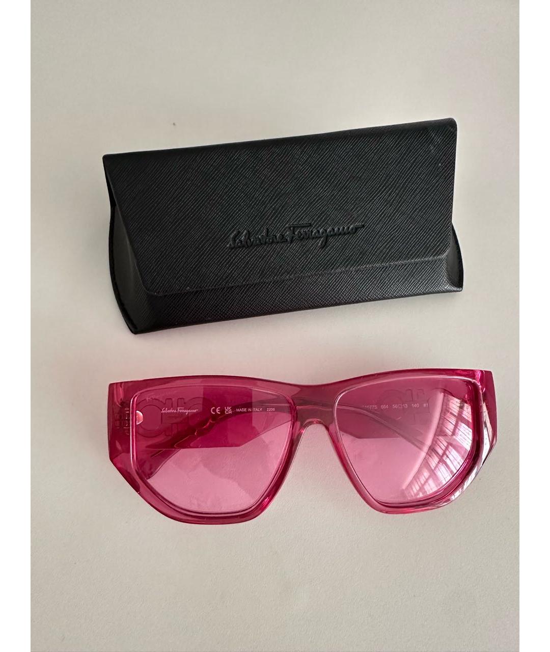 SALVATORE FERRAGAMO Розовые пластиковые солнцезащитные очки, фото 2