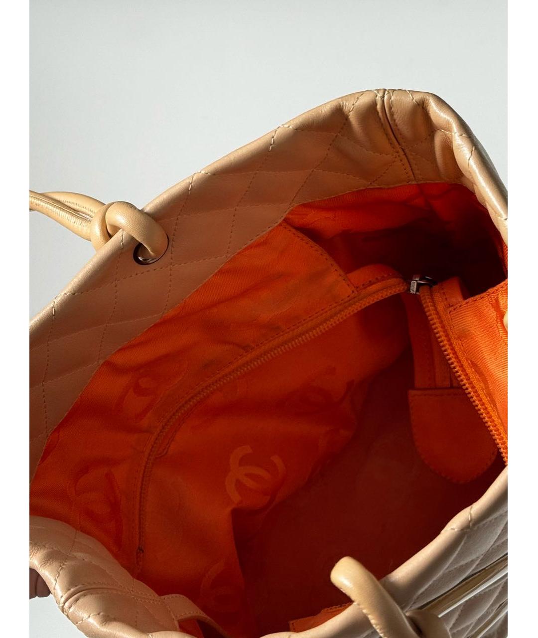 CHANEL PRE-OWNED Бежевая кожаная сумка тоут, фото 7