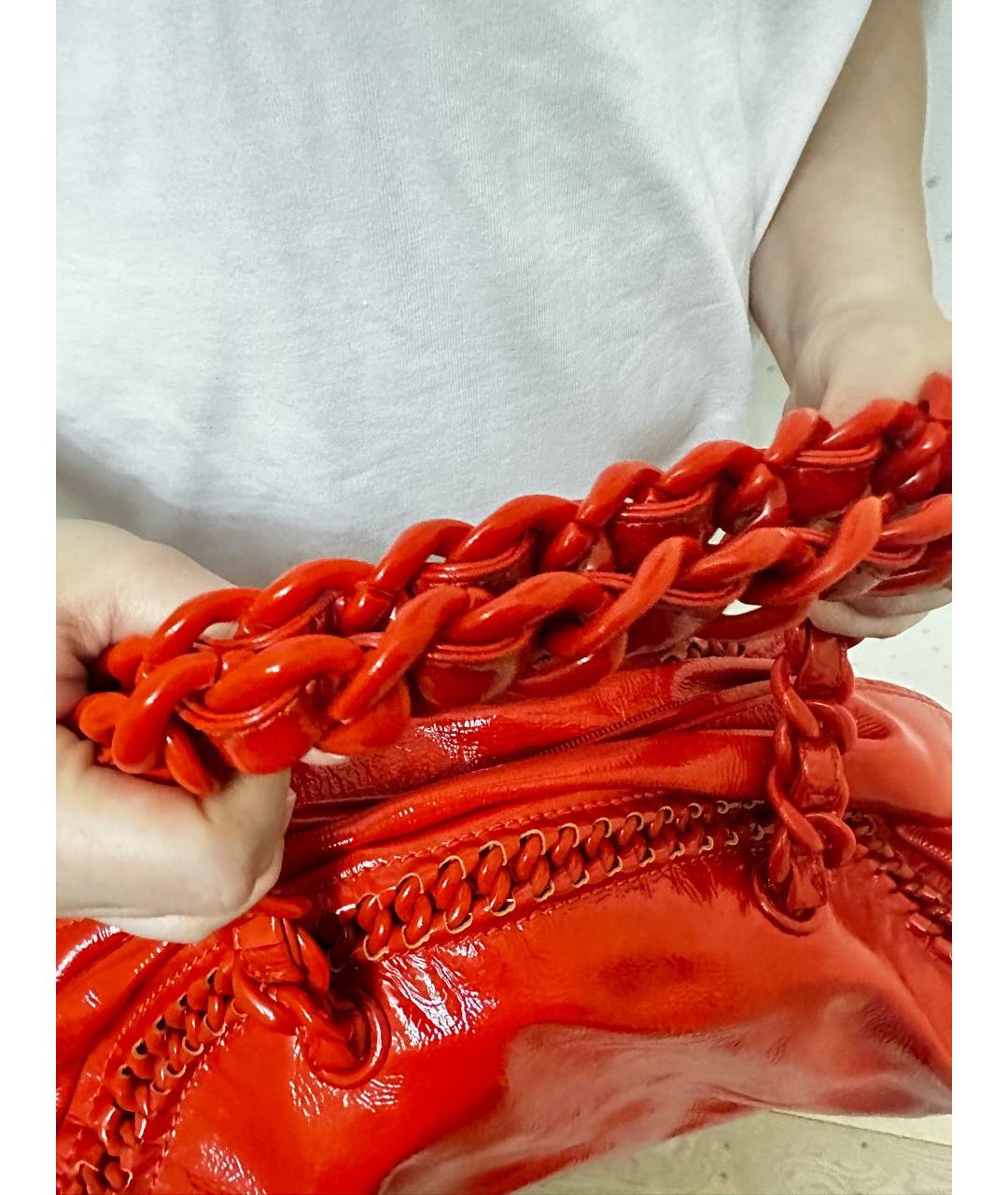 CHANEL PRE-OWNED Красная сумка с короткими ручками из лакированной кожи, фото 7