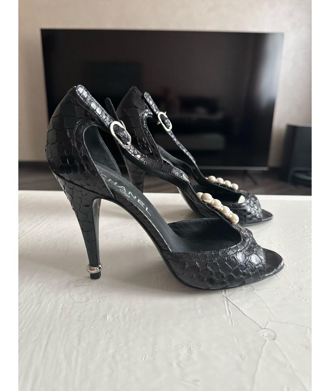 CHANEL PRE-OWNED Черные туфли из экзотической кожи, фото 5
