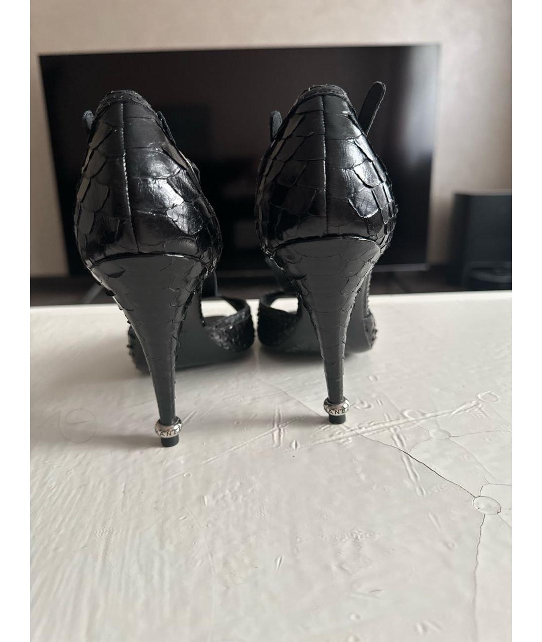 CHANEL PRE-OWNED Черные туфли из экзотической кожи, фото 4
