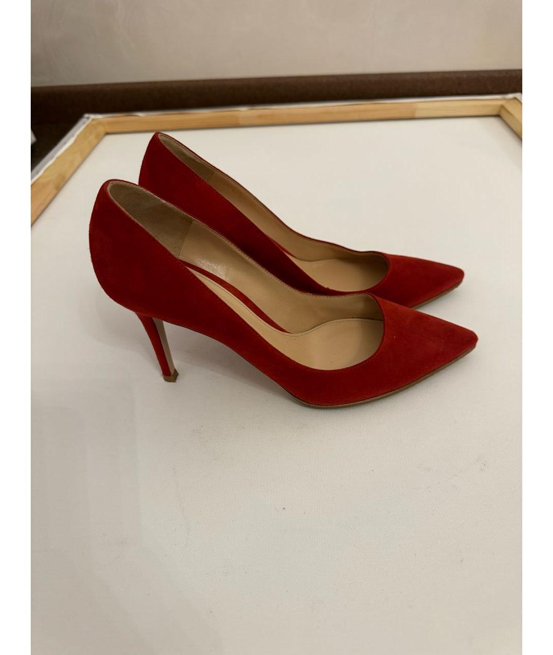 GIANVITO ROSSI Красные замшевые туфли, фото 5
