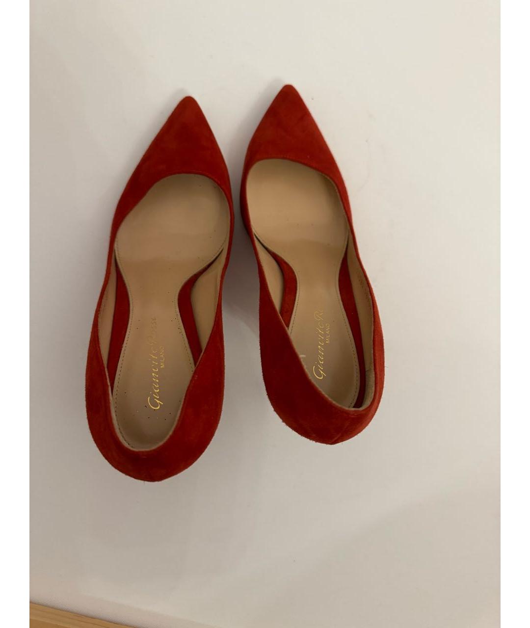 GIANVITO ROSSI Красные замшевые туфли, фото 3