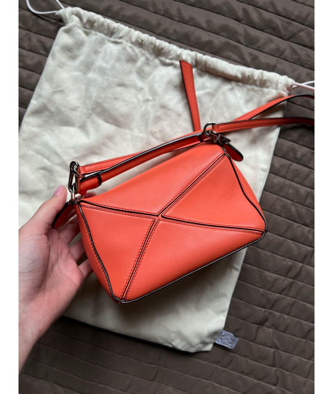 LOEWE Оранжевая кожаная сумка с короткими ручками, фото 3