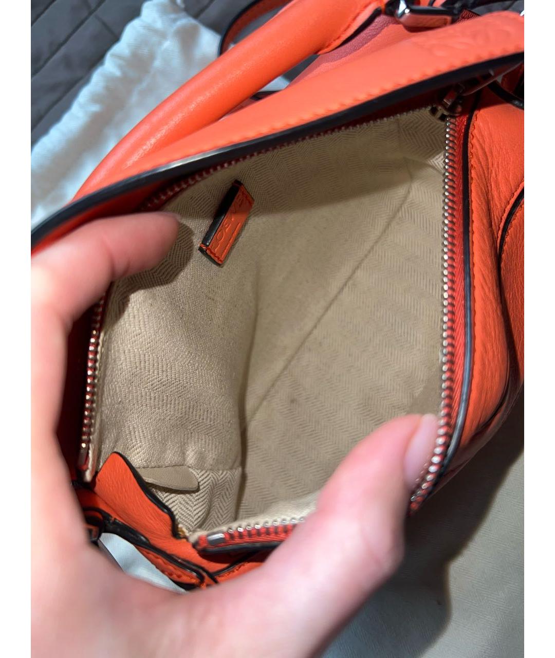 LOEWE Оранжевая кожаная сумка с короткими ручками, фото 4