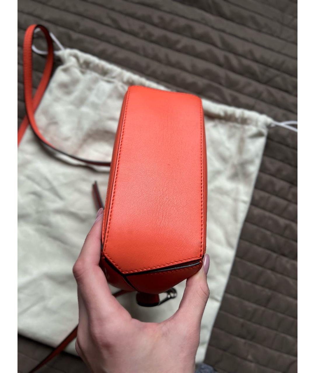 LOEWE Оранжевая кожаная сумка с короткими ручками, фото 6