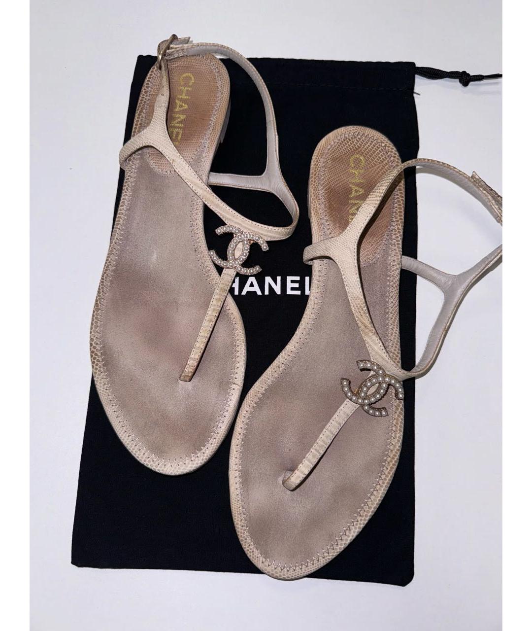 CHANEL PRE-OWNED Бежевые кожаные сандалии, фото 8