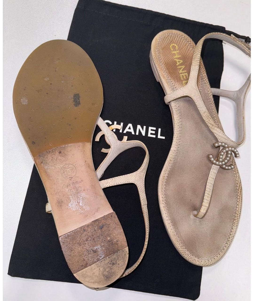 CHANEL PRE-OWNED Бежевые кожаные сандалии, фото 5