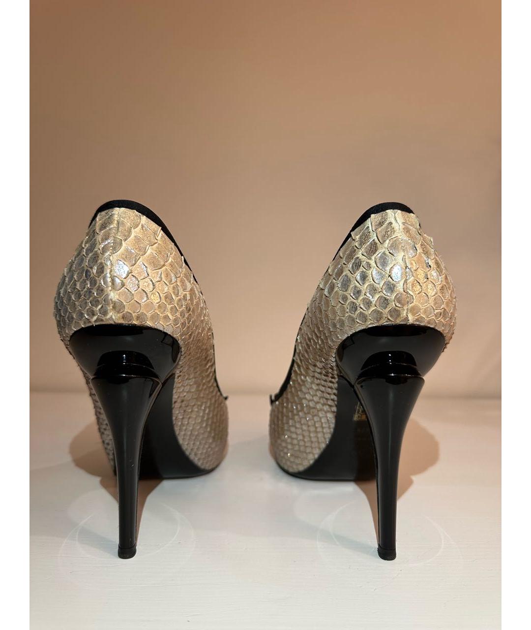CHANEL PRE-OWNED Золотые кожаные туфли, фото 3