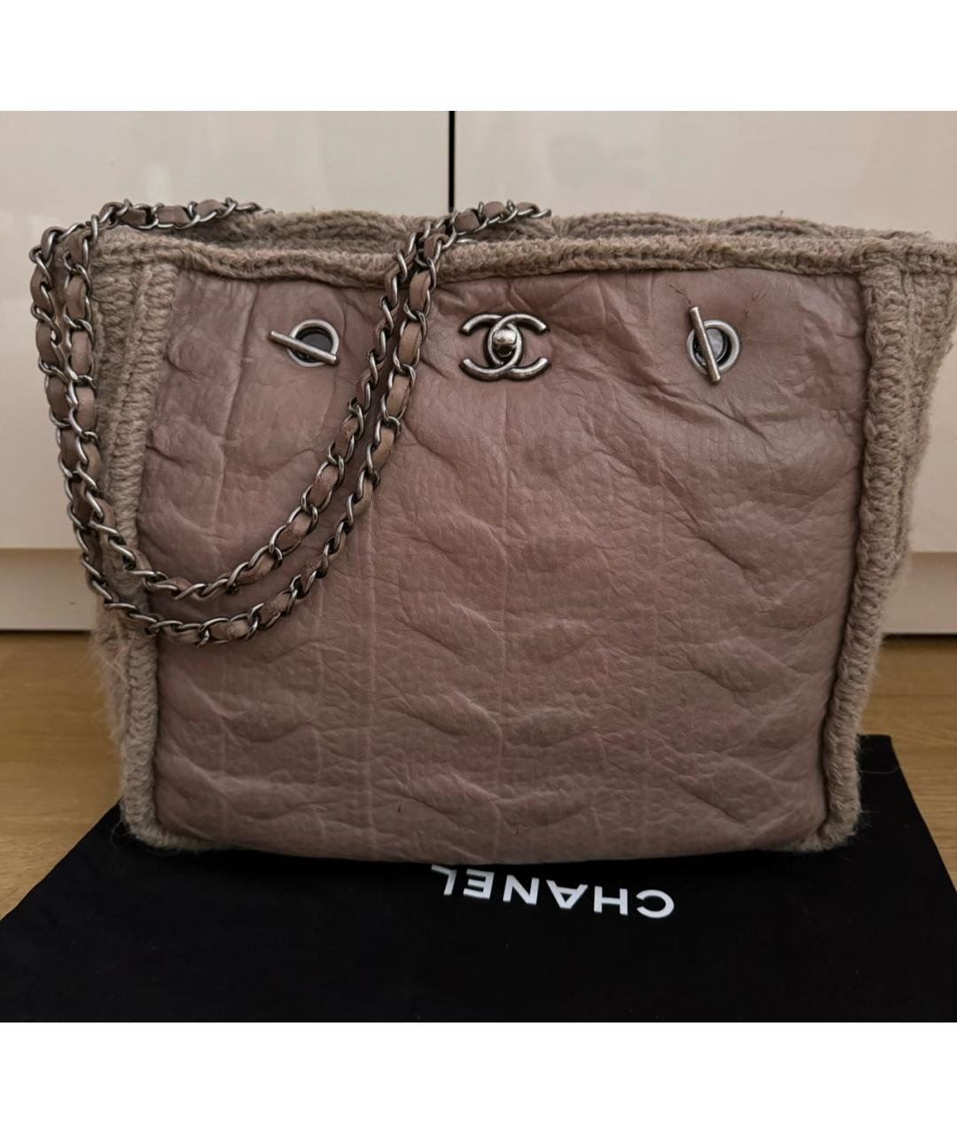 CHANEL PRE-OWNED Бежевая кожаная сумка тоут, фото 8