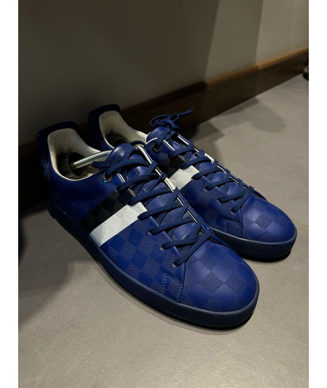 LOUIS VUITTON PRE-OWNED Синие низкие кроссовки / кеды из лакированной кожи, фото 5