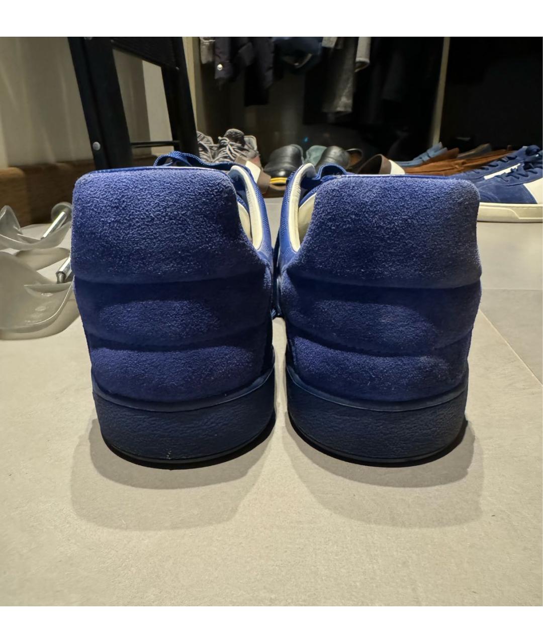 LOUIS VUITTON PRE-OWNED Синие низкие кроссовки / кеды из лакированной кожи, фото 4