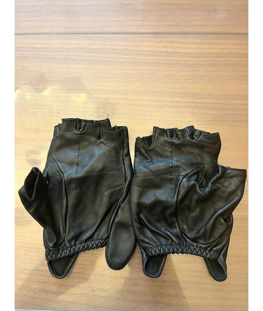 CHANEL PRE-OWNED Черные кожаные митенки, фото 2