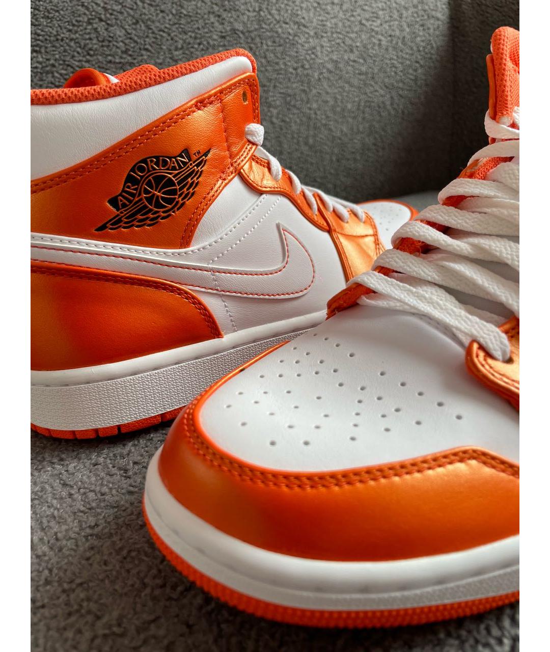 JORDAN Оранжевое кожаные кроссовки, фото 2