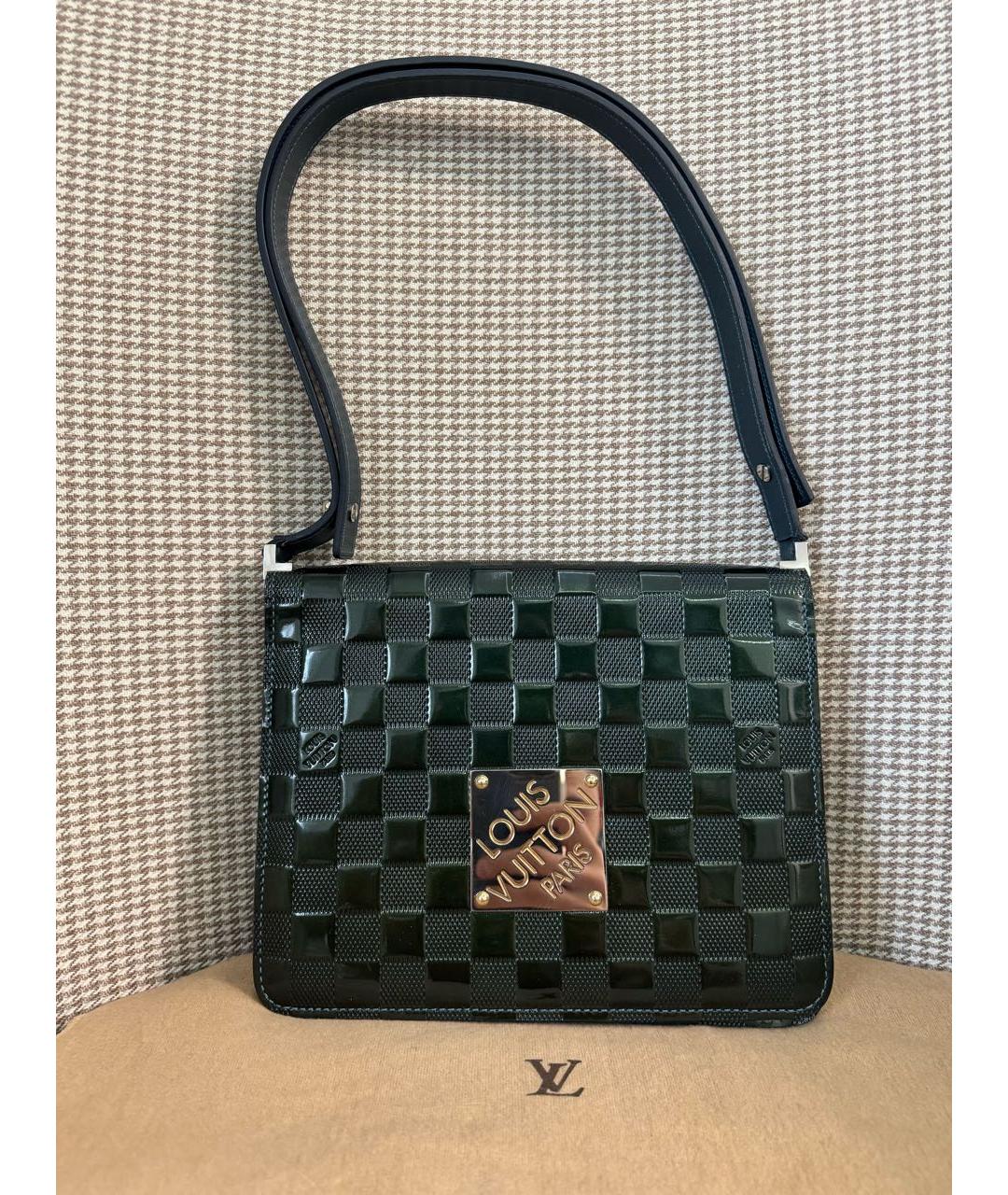LOUIS VUITTON Зеленая сумка через плечо из лакированной кожи, фото 9